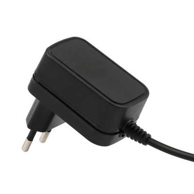 यूरोपीय संघ के स्मार्ट घरेलू उपकरणों के लिए 24VDC 500mA 12W स्विचिंग पावर एडाप्टर