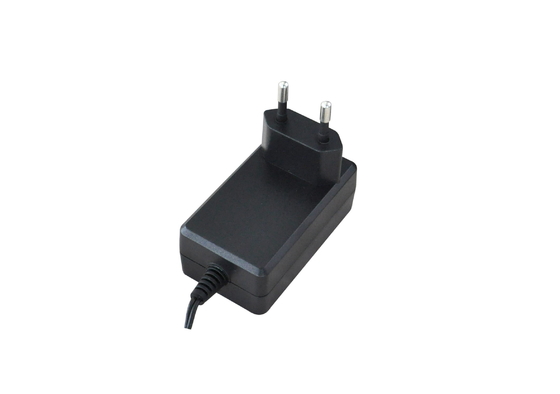 IEC61558 स्वीकृतियों के तहत घरेलू उपकरणों के लिए 19v एसी डीसी यूनिवर्सल पावर एडेप्टर 600mA
