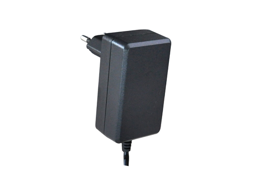 IEC61558 स्वीकृतियों के तहत घरेलू उपकरणों के लिए 19v एसी डीसी यूनिवर्सल पावर एडेप्टर 600mA